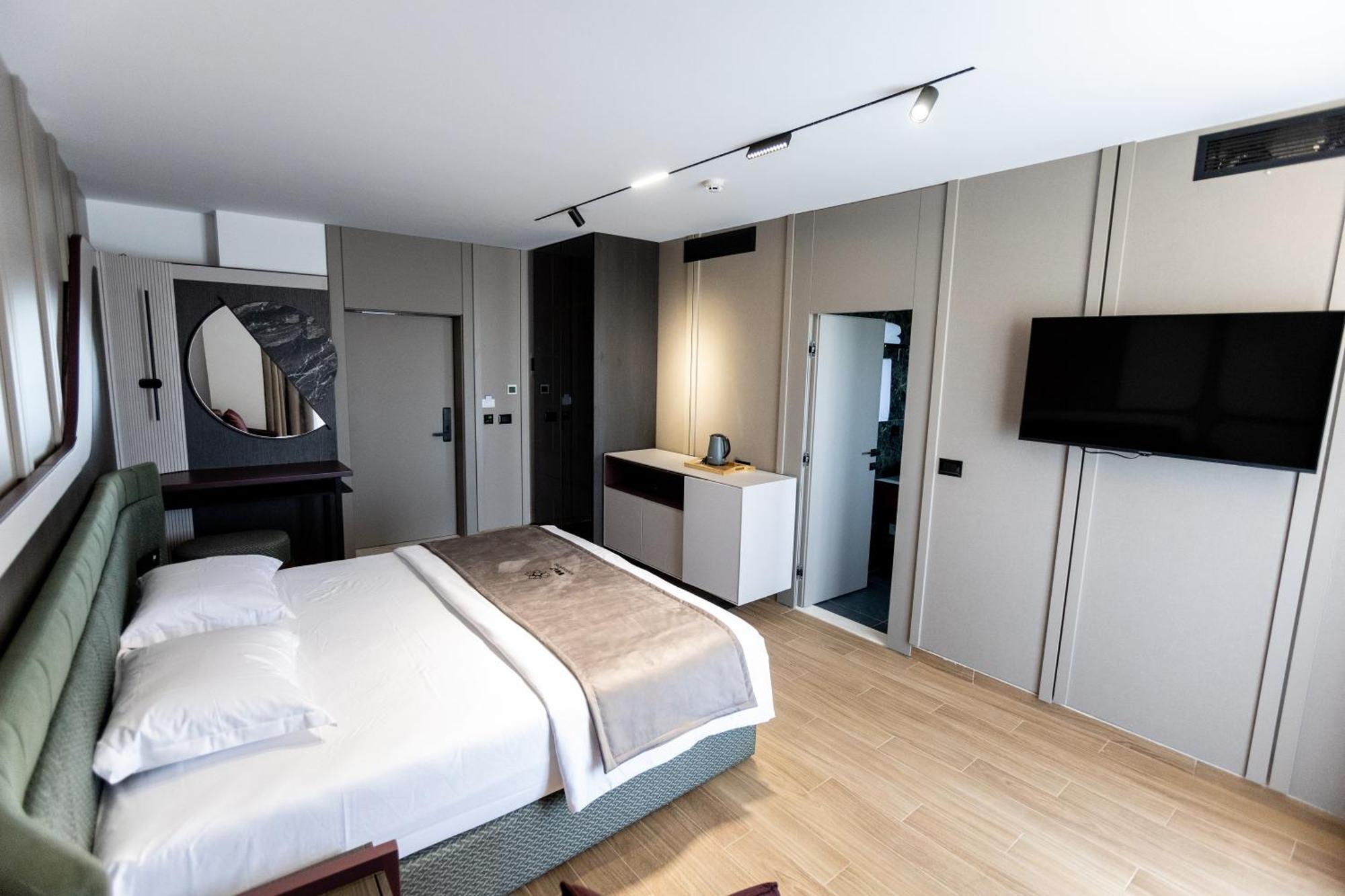 Bolt Boutique Hotel Lezhë Exteriér fotografie