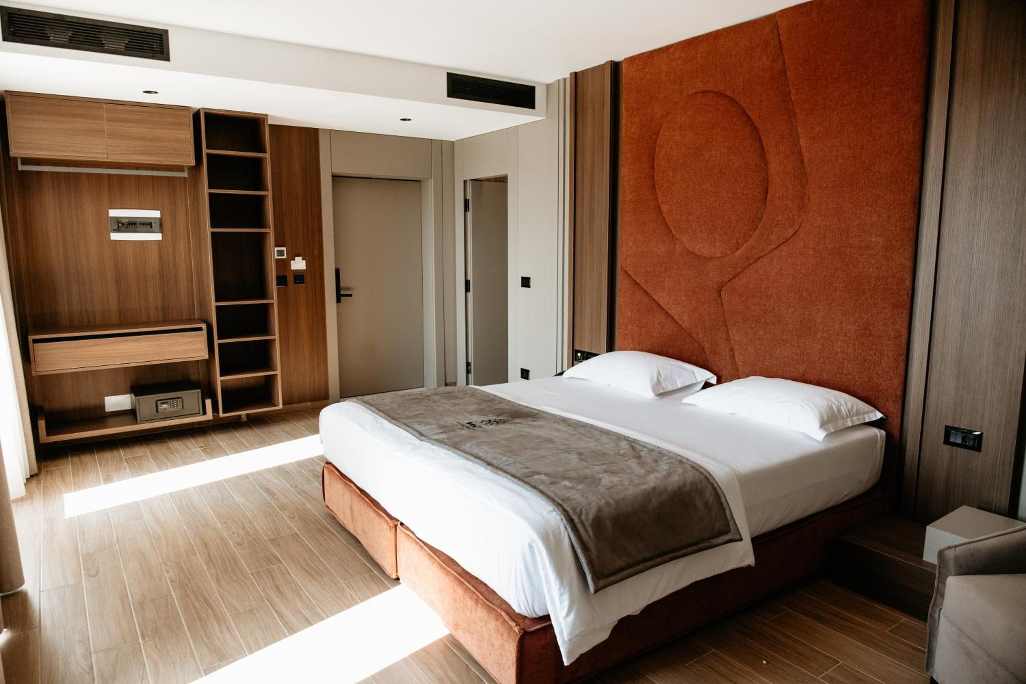 Bolt Boutique Hotel Lezhë Exteriér fotografie