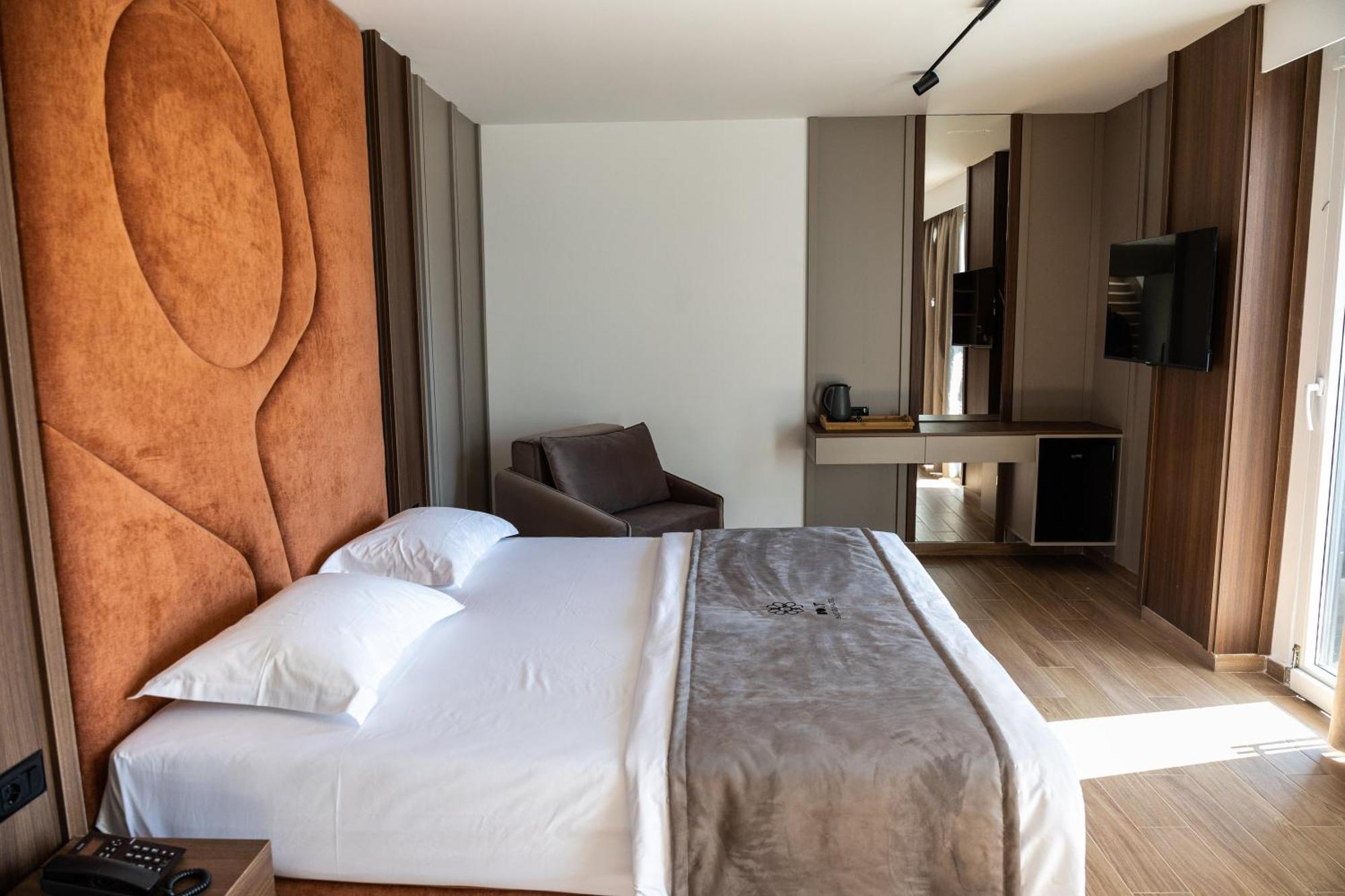 Bolt Boutique Hotel Lezhë Exteriér fotografie